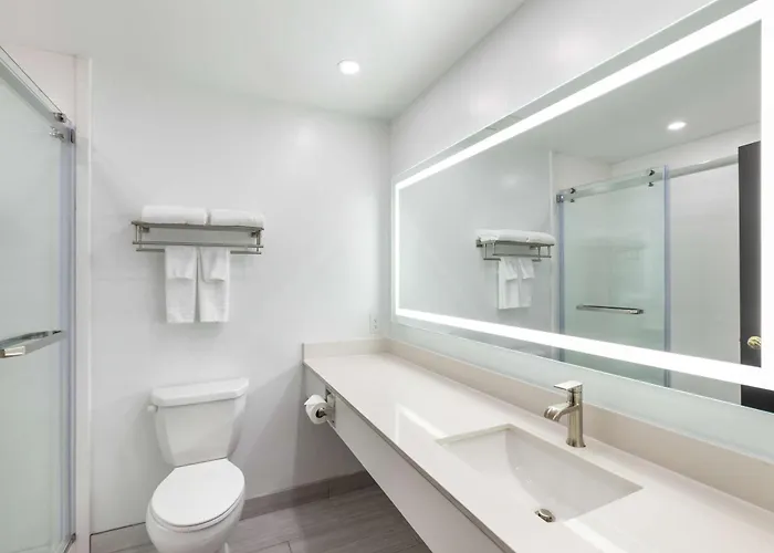 Hotel Western & - Midway Airport Burbank