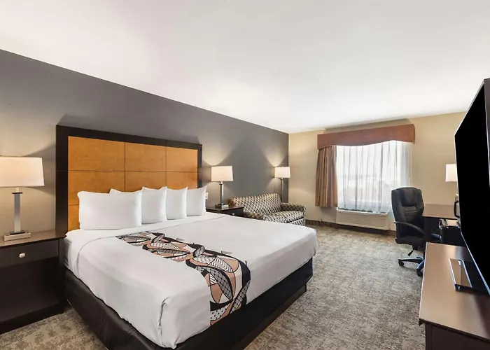Western & - Midway Airport 3* Burbank