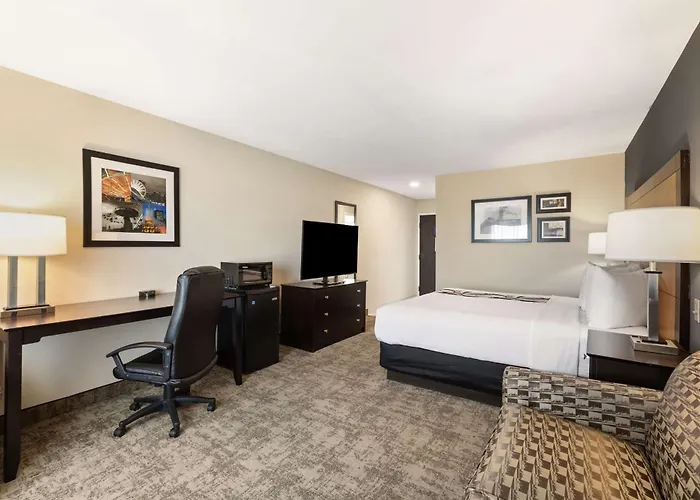 Western & - Midway Airport Hotel