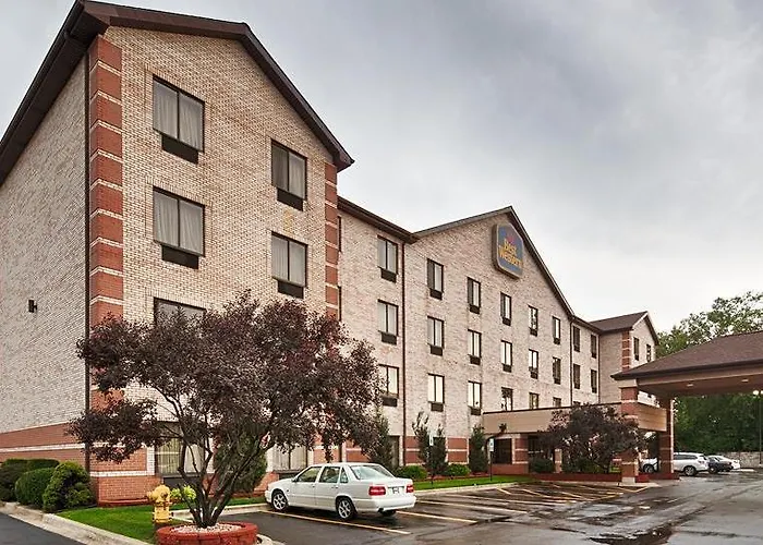 Hotel Western & - Midway Airport 3*