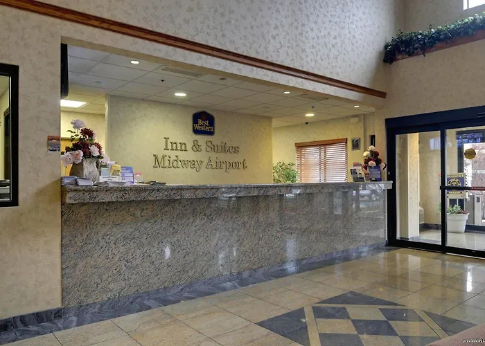 Hotel Western & - Midway Airport 3*